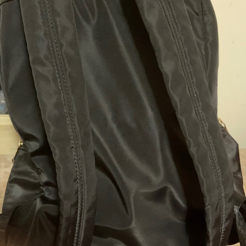 Backpack - Picture 4 of 4